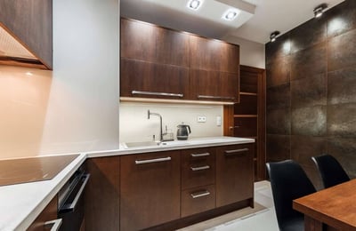 Location d’un appartement élégant de 2 pièces, 50 m², Mokotów, Varsovie, Pologne